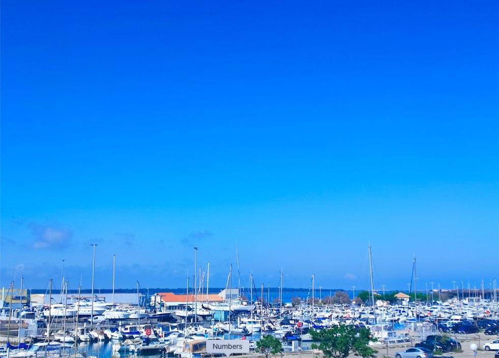 פרונטיניאן La Perle Bleue, 100 M De La Plage, Parking, Wifi מראה חיצוני תמונה